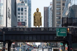 Tượng Phật của nghệ sĩ gốc Việt Tuan Andrew Nguyen trên công viên High Line, New York - Ảnh: High Line