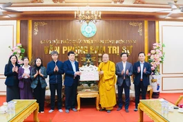 Đoàn lãnh đạo Tỉnh ủy thăm, tặng quà chúc Tết đến Ban Trị sự GHPGVN tỉnh Hưng Yên