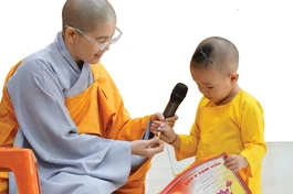 Những em thơ từng thiếu vắng vòng tay ruột thịt đang được nuôi dưỡng bằng một nội tâm đủ đầy tại tu viện Cát Tường (ấp Bình Tả 1, xã Đức Hòa Hạ, Tây Ninh)