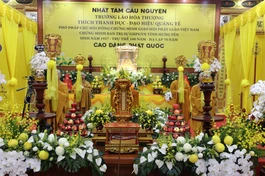 Giác linh đường - nơi tôn trí kim quan Trưởng lão Hòa thượng Thích Thanh Dục 