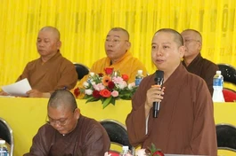 Phiên họp diễn ra tại Văn phòng II - tổ đình Pháp Hội (phường La Gi)