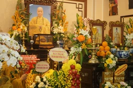 Giác linh đài Hòa thượng Thích Thiện Toàn tại chùa Thanh Hà