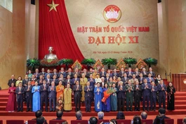 Đoàn Chủ tịch Ủy ban Trung ương MTTQVN khóa XI, nhiệm kỳ 2026-2031 ra mắt đại hội - Ảnh: MTTQVN
