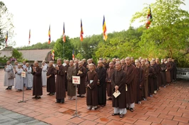 Tăng Ni sinh tham dự kỳ thi tuyển sinh cử nhân Phật học khóa XVI - Học viện Phật giáo VN tại Huế