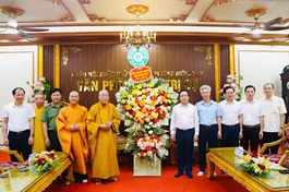 Hưng Yên: Bí thư Tỉnh ủy thăm, chúc mừng Ban Trị sự GHPGVN tỉnh nhân Đại lễ Phật đản Phật lịch 2570