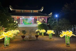 Chùa Bảo Tích về đêm