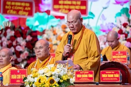 Đoàn Chủ tịch điều hành phiên làm việc đầu tiên Đại hội đại biểu Phật giáo TP.Hải Phòng - Ảnh: Quảng Hậu/BGN