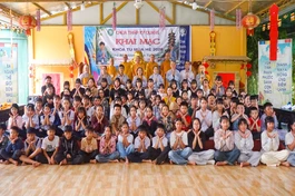 Lưu niệm sau lễ khai mạc khóa tu