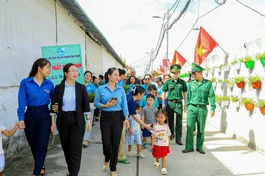 Tuyến đường cờ hoa tại hẻm 96 (P.Phú Thuận)