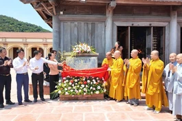 Gắn biển công trình chùa Trúc Lâm đảo Trần