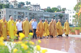 [Ảnh] Quảng Ninh: Ban Trị sự GHPGVN tỉnh dâng hương tưởng niệm anh hùng liệt sĩ trước thềm đại hội