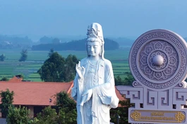 Thánh tượng Bồ-tát Quán Thế Âm tại thiền viện Trúc Lâm Tây Ninh - Ảnh: Nguyên Minh