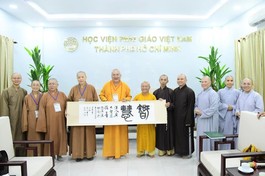 Đoàn Phật học viện Viên Quang (Đài Loan) thăm Học viện Phật giáo VN tại TP.HCM 