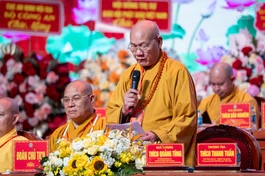 Đoàn Chủ tịch điều hành phiên làm việc đầu tiên Đại hội đại biểu Phật giáo TP.Hải Phòng - Ảnh: Quảng Hậu/BGN