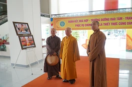 Thượng tọa Thích Chiếu Tuệ trực tiếp chỉ đạo công tác chuẩn bị Đại hội đại biểu Phật giáo tỉnh Hà Tĩnh - Ảnh: Quảng Hậu/BGN