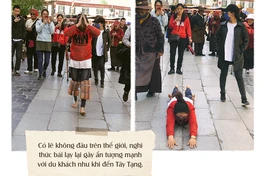 Ấn tượng nghi thức 'tam bộ ngũ thể nhập địa' ở Tây Tạng