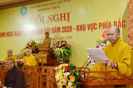 TT.Thích Đức Thiện báo cáo tại Hội nghị sinh hoạt Giáo hội các tỉnh phía Bắc - Ảnh: Phúc Thịnh