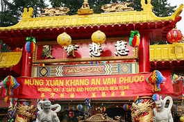 Người Việt ở Mỹ lễ chùa ngày xuân