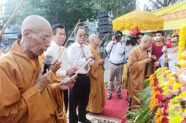Cần Thơ: Long trọng tổ chức Đại lễ Phật đản  PL. 2555-2011