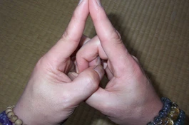 Cảnh giác với việc “thọ tâm ấn”