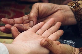 “Xem bói ra ma quét nhà ra rác”