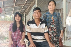 Mở rộng lòng từ: Làm thuê nuôi cha bị ung thư gan