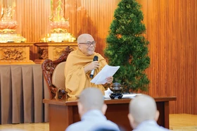 Nhà thơ Trần Quê Hương (Hòa thượng Thích Giác Toàn) - Ảnh: ĐTVĐ