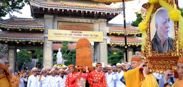 [Video] Lễ truy niệm và thỉnh kim quan Hòa thượng Thích Trí Tịnh về Linh Phong Thiền Uyển