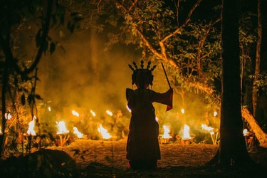 Một phân cảnh trong phim “Hema Hema: Hãy hát cho tôi một khúc ca khi tôi chờ đợi” của Kyentse Norbu