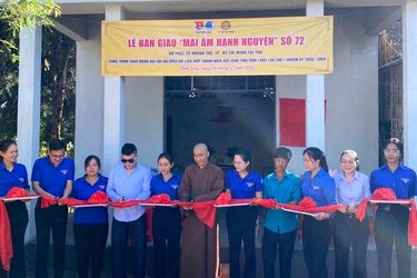 Câu lạc bộ Hạnh Nguyện khánh thành nhà cho hộ nghèo tại tỉnh Vĩnh Long