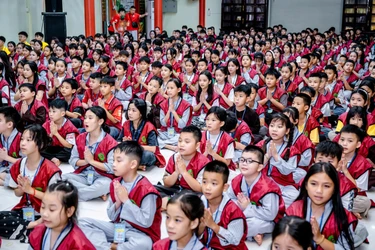 Các bạn trẻ tham dự khóa sinh hoạt chủ đề “Phật ơi! Con về rồi” lần thứ IV tại tổ đình Thanh Hà