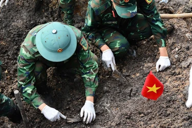 Đội Quy tập hài cốt liệt sĩ thuộc Bộ Tư lệnh TP.HCM đã phát hiện, quy tập được 713 bộ hài cốt liệt sĩ ở Công viên Lê Thị Riêng 
