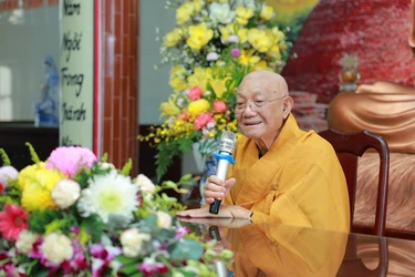 Trưởng lão Hòa thượng Thích Minh Thông, Phó Thư ký Ban Thường trực Hội đồng Chứng minh sách tấn chư hành giả an cư tại chùa Kiều Đàm