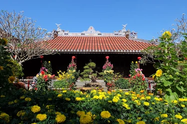 Ngôi cổ tự Viên Giác vẫn giữ trong mình nét bình yên, tĩnh lặng của chốn thiền môn giữa lòng đô thị cổ Hội An - Ảnh: Nguyễn Cường