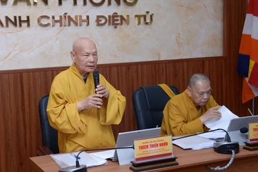 Trưởng lão Hòa thượng Thích Thiện Nhơn chủ trì buổi họp với Ban Trị sự Phật giáo TP.HCM - Ảnh: Bảo Toàn/BGN
