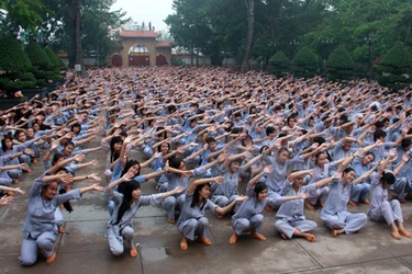 Khóa tu mùa hè cho thanh thiếu niên do chùa Hoằng Pháp (TP.HCM) tổ chức