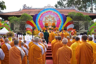  Đại lễ Phật đản tại Lễ đài chính Ban Trị sự tỉnh - chùa Linh Sơn