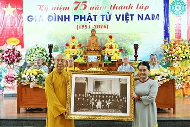 Hòa thượng Thích Thanh Huân chứng minh lễ kỷ niệm 75 năm ngày thành lập Gia đình Phật tử VN