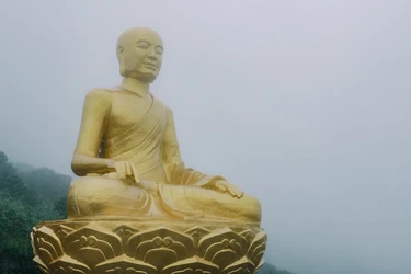 Tôn tượng Phật hoàng Trần Nhân Tông