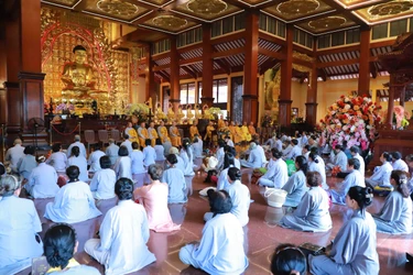 Khai giảng khóa tu Ngày an lạc tại Việt Nam Quốc Tự