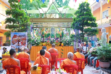 Lễ đón chư thiên năm mới tại chùa Candaransi