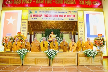 Chư tôn đức chứng minh Lễ khai pháp, tổng khai giảng khóa An cư kiết hạ Phật lịch 2570 của Phật giáo tỉnh Hưng Yên