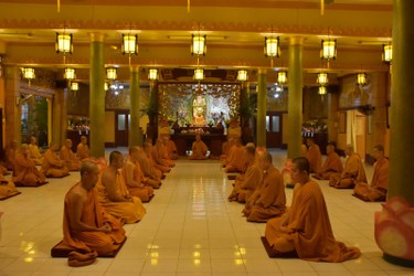 Thời khóa tọa thiền vào lúc 4g15