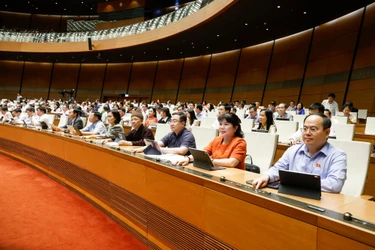 Quốc hội thông qua Luật Tín ngưỡng, tôn giáo (sửa đổi) - Ảnh: VGP/Nhật Bắc