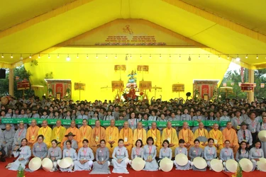 Lưu niệm sau lễ khai mạc trại Hạnh