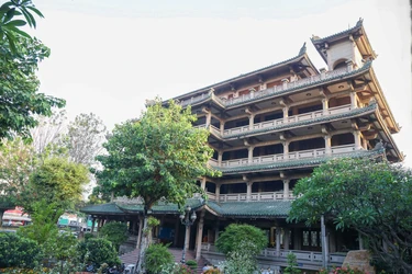 Cơ sở I Học viện Phật giáo VN tại TP.HCM (750 Nguyễn Kiệm, phường Đức Nhuận, TP.HCM)