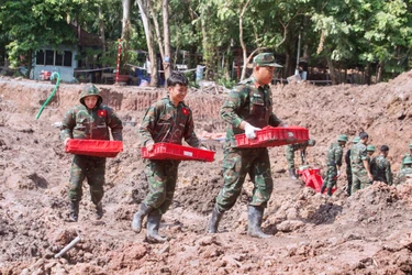 Đã có 832 hài cốt liệt sĩ (332 bộ có di vật) được tìm thấy tại Công viên Lê Thị Riêng (phường Hòa Hưng, TP.HCM)