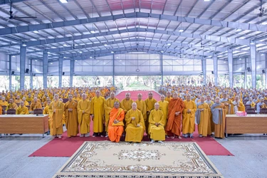 Chư tôn đức Ban Trị sự GHPGVN Thành phố thăm trường hạ Học viện Phật giáo VN tại TP.HCM - Ảnh: Quảng Đạo/BGN