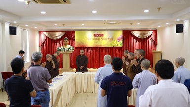 Quang cảnh buổi họp mặt đầu năm của Câu lạc bộ Phóng viên - Cộng tác viên Báo Giác Ngộ vào chiều 1-3 - Ảnh: Thịnh Lã