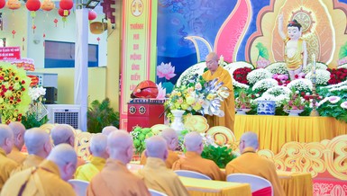 Đại lễ Phật đản Phật lịch 2568 của Ban Trị sự GHPGVN Q.8 vào sáng mùng 9-4 ÂL tại chùa Long Hoa - Ảnh: Quảng Đạo/BGN